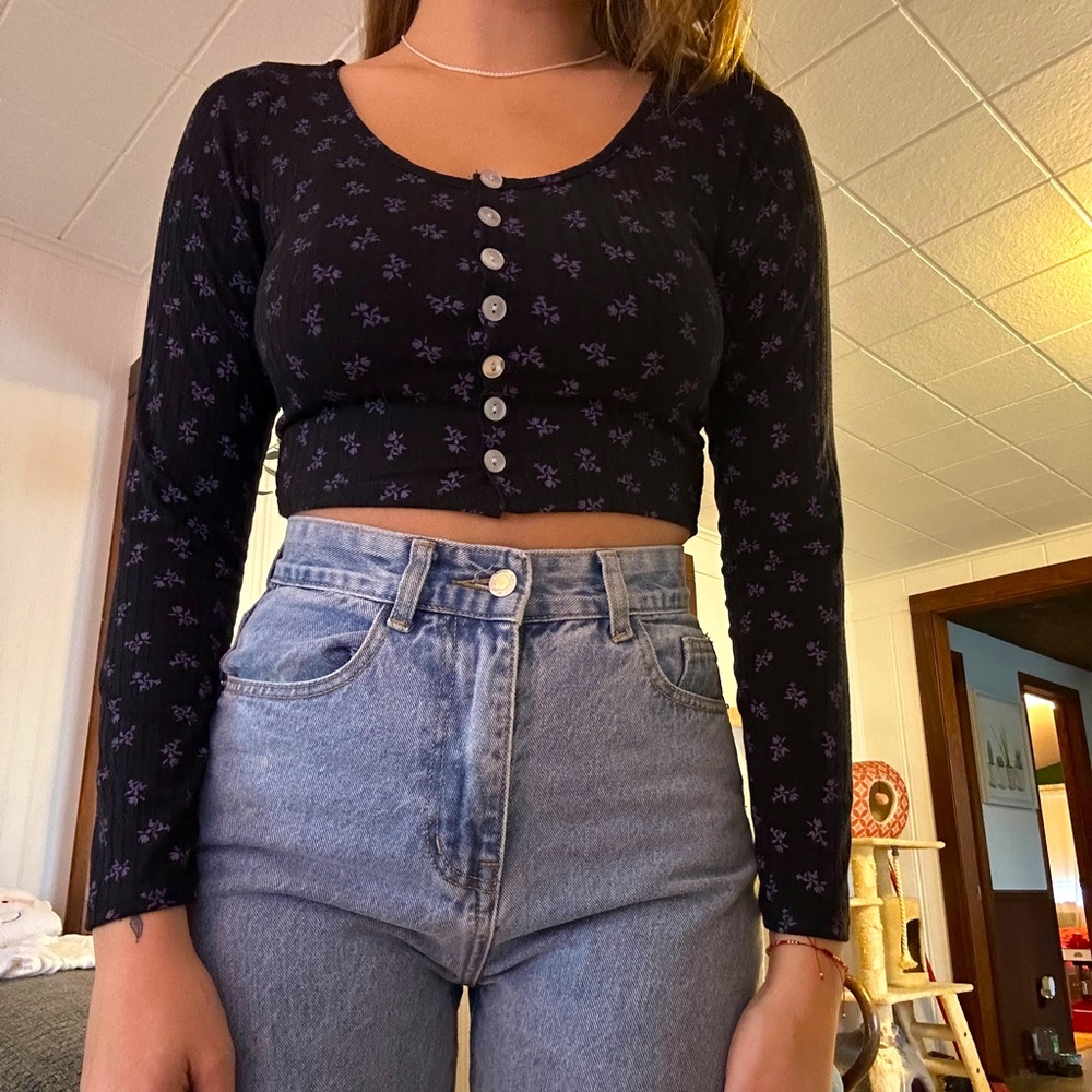 Floral long sleeve crop top